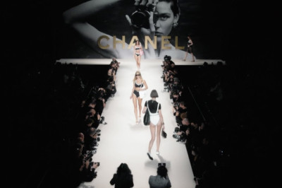 The CHANEL Spring-Summer 2022 Ready-to-Wear Show — CHANEL Shows
