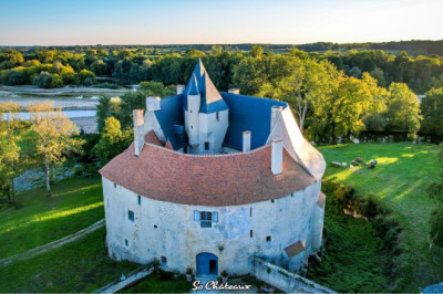 Restoration of an Abandoned Round Castle. Tour with its Owner.