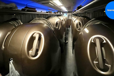 Trying Japan's Sleeping Pod Overnight Bus from Osaka to Tokyo | DOME