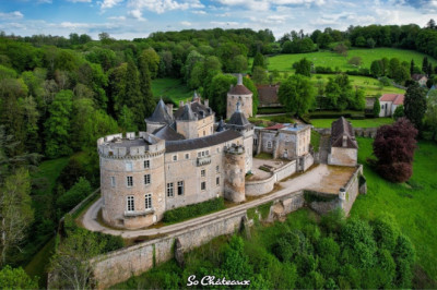 For 28 Generations in the Same Family: Château de Chastellux presented by its Owner