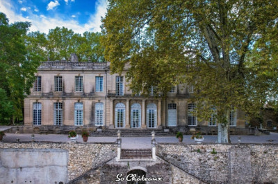 Restoration of a French Chateau in Provence. Tour with its Owner
