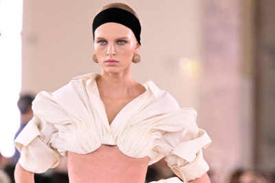 Schiaparelli | Haute Couture Fall Winter 2023/2024 | Full Show