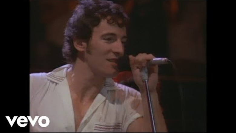 Bruce Springsteen - Dancing In the Dark (Official Video)