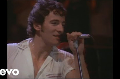 Bruce Springsteen - Dancing In the Dark (Official Video)