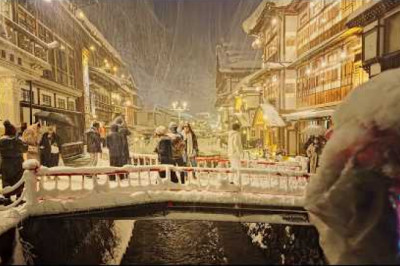 Heavy Snow in Ginzan Onsen, Japan