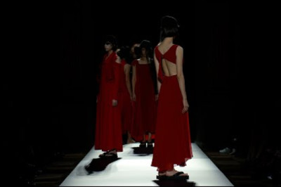 YOHJI YAMAMOTO S/S2025 - Livestream Version