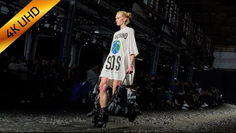 Moschino | Fall Winter 2025/26 | Milan Fashion Week
